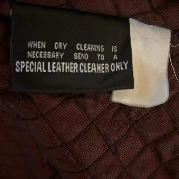 Men’s vintage Wilson, 100% leather biker, buckle jacket - Picture 10 of 11